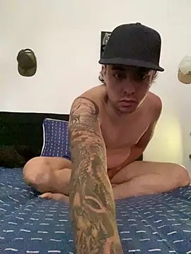 Jaguer2213 online show from October 2025 03:45:01 PM