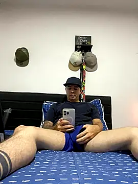 Jaguer2213 online show from October 2025 01:29:01 AM