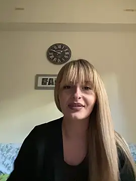 Sexy Bulgarian woman online show from January 2026 11:48:02 AM