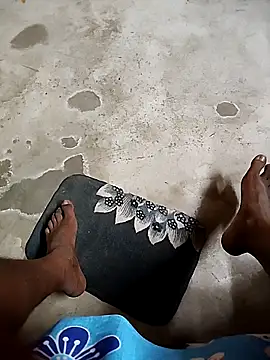 Love143A online show from April 2026 05:03:01 PM