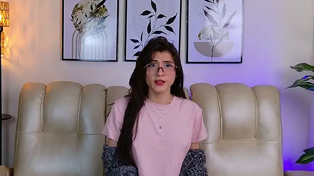 Violeta Foxz online show from October 2025 07:44:01 PM