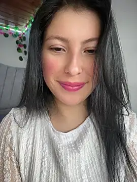 Mia salinass online show from July 2026 08:37:01 PM