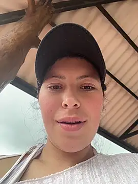Mia salinass online show from July 2026 07:43:01 PM