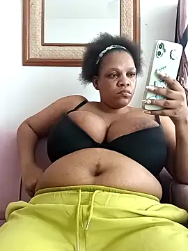 HappygalTheQueen online show from March 2026 11:00:01 AM