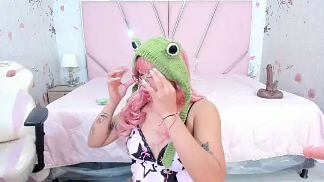 SafiroAgataaa online show from April 2026 06:33:01 AM