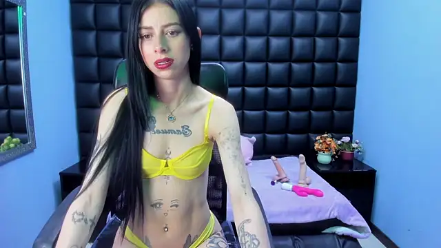 Dulce Miaa  online show from February 2026 05:39:02 PM