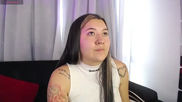 Annie A  online show from September 2025 10:01:02 PM