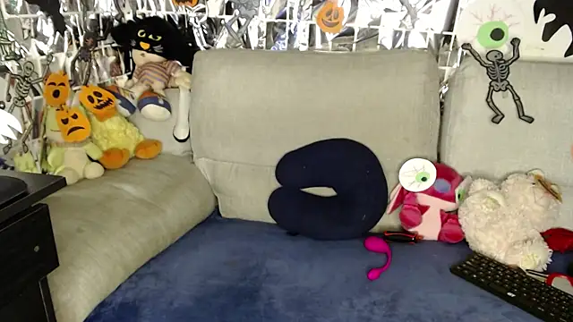 Raycatt1 online show from October 2025 09:20:01 AM