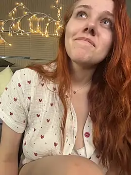 PollyVinice online show from May 2026 04:05:02 PM