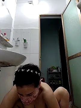 simsim-00 online show from April 2026 08:15:02 PM