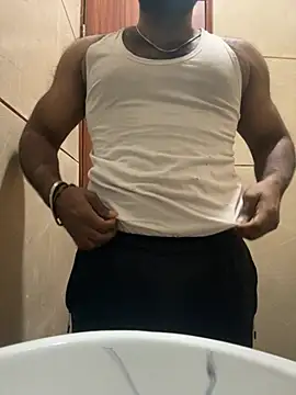 DJLOVE280825 online show from February 2026 11:45:02 PM