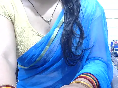 Snapshot of Mohinisingh_04 chatting on February 2026 07:01:02 PM Mohinisingh 04 online show from February 2026 07:01:02 PM