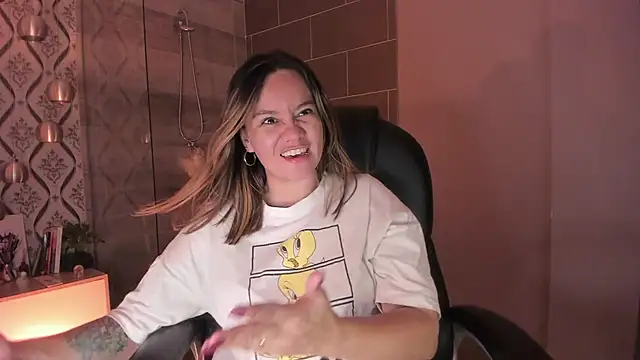 Sky Junne online show from March 2026 05:30:01 PM