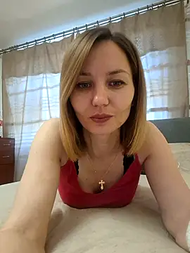 VeroLoverx online show from April 2026 02:12:01 PM