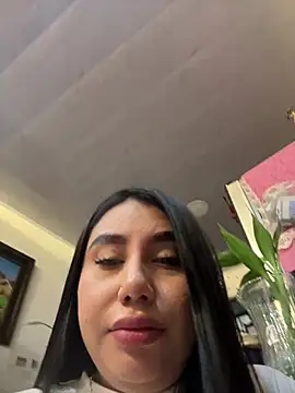 Snapshot of Sophie_Dreamss chatting on June 2026 10:21:02 PM Sophie Dreamss online show from June 2026 10:21:02 PM