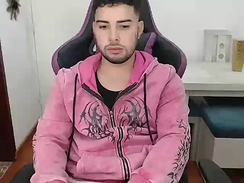 baby mateo online show from December 2025 08:16:02 PM