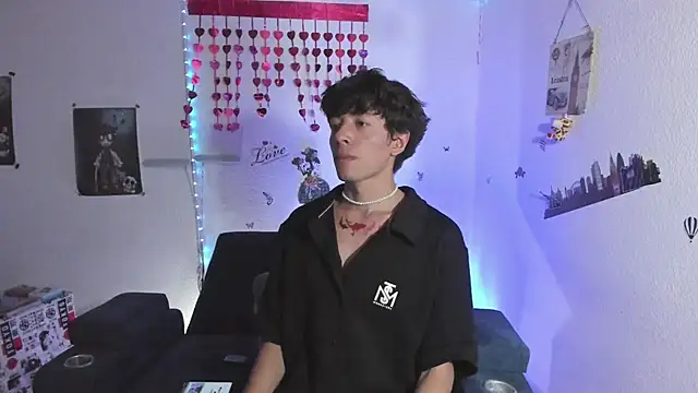 Dani Lips  online show from September 2025 08:53:01 PM