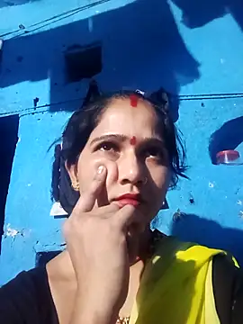 Jooli xx online show from April 2026 01:53:01 PM