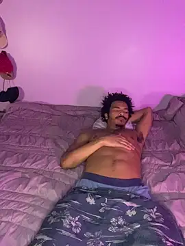 TRILLAHUNG online show from April 2026 04:01:01 AM