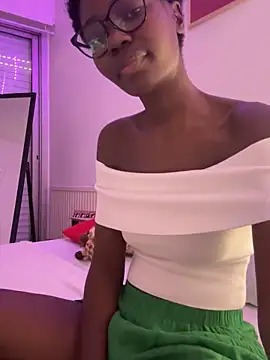 ebonysweetyy online show from September 2025 01:22:01 PM