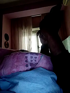 estrogeni online show from April 2026 06:30:01 AM