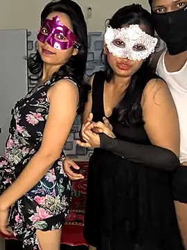 Snapshot of Family02 chatting on December 2025 05:28:02 PM Family02 online show from December 2025 05:28:02 PM