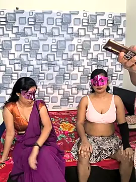 Snapshot of Family02 chatting on December 2025 05:09:02 PM Family02 online show from December 2025 05:09:02 PM