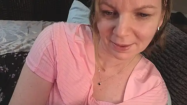 aussiepeaches online show from March 2026 12:21:02 PM