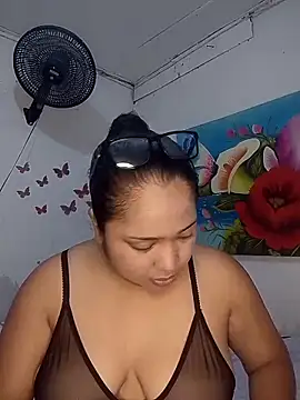 Angelly ricura online show from March 2026 06:13:02 PM