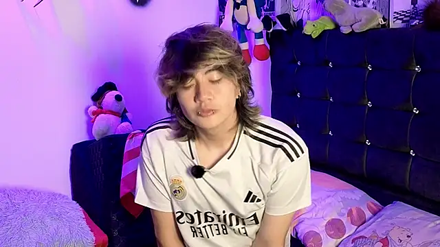 Vamps Lovers online show from March 2026 09:21:02 AM