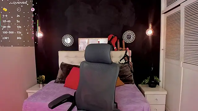 Eva hot 1 online show from April 2026 07:51:02 PM