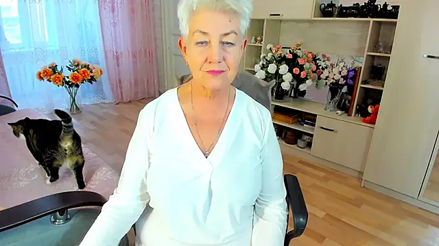 HotandMature online show from March 2026 02:28:02 PM