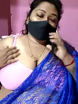 Snapshot of hotbhabhi011 chatting on June 2026 02:05:01 PM hotbhabhi011 online show from June 2026 02:05:01 PM