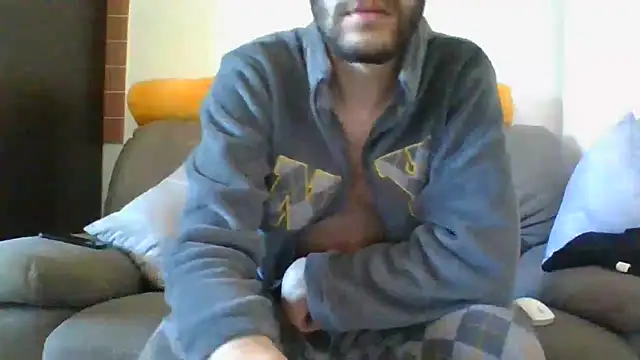 Amicisegreti online show from February 2026 06:45:02 AM