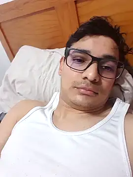 Elcurvo69 online show from February 2026 09:37:02 PM