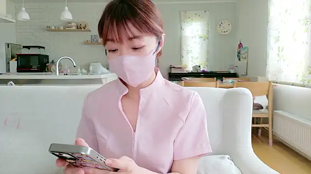Snapshot of SUZU_1201 chatting on June 2026 12:35:02 AM SUZU 1201 online show from June 2026 12:35:02 AM