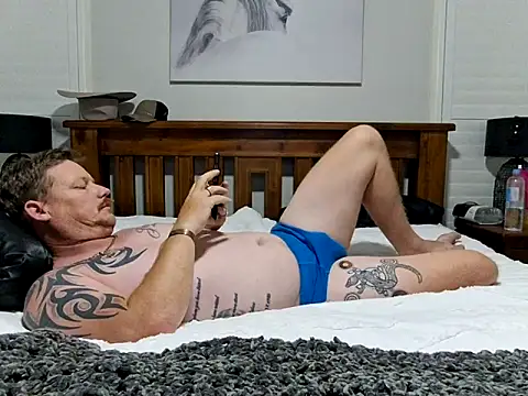 Snapshot of brokecountrylads chatting on March 2026 09:49:02 AM brokecountrylads online show from March 2026 09:49:02 AM