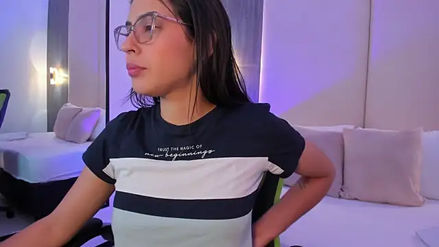 desireee  online show from February 2026 12:32:02 PM