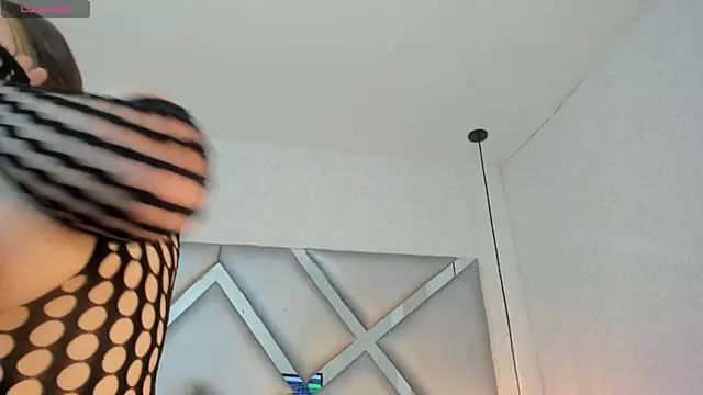 ABRILMILLER VC online show from April 2026 08:06:01 PM