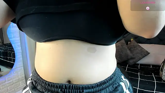 sophie  blare online show from March 2026 07:06:02 PM