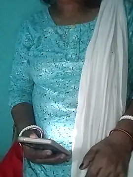Snapshot of desi_boudi87 chatting on June 2026 08:35:02 AM desi boudi87 online show from June 2026 08:35:02 AM