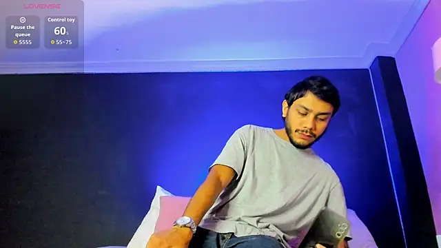 Boss Domiinator online show from April 2026 12:17:02 PM