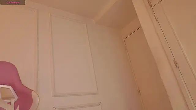 Skarleth bm online show from May 2026 08:51:01 PM