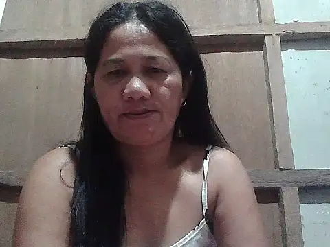 Snapshot of hotmama_063 chatting on July 2026 09:28:02 PM hotmama 063 online show from July 2026 09:28:02 PM