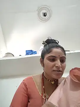Snapshot of LUCKY_cut chatting on June 2026 03:08:01 AM LUCKY cut online show from June 2026 03:08:01 AM