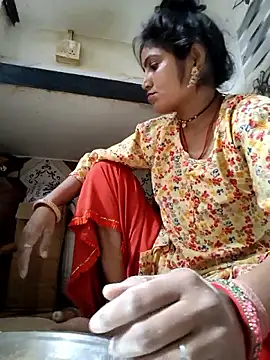 Snapshot of LUCKY_cut chatting on June 2026 03:11:01 AM LUCKY cut online show from June 2026 03:11:01 AM