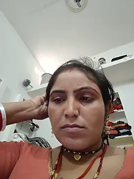 Snapshot of LUCKY_cut chatting on June 2026 03:56:01 AM LUCKY cut online show from June 2026 03:56:01 AM