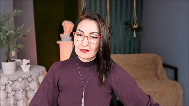 Snapshot of UnaTerra chatting on March 2026 03:04:01 PM UnaTerra online show from March 2026 03:04:01 PM