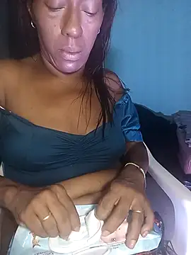 Kristal Bronw Lawren online show from April 2026 10:26:01 AM