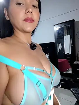 karly hot  online show from March 2026 12:27:02 AM